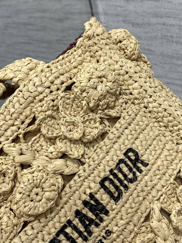 Dior Handmade bag size