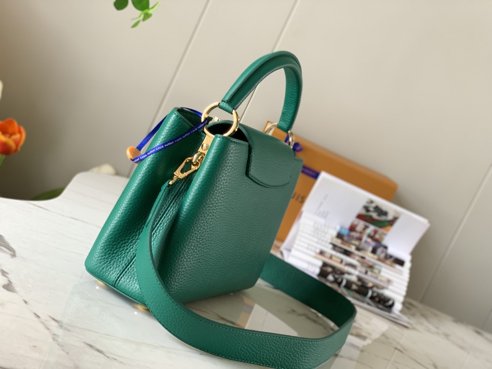 LV Capucines BB M59434 green
