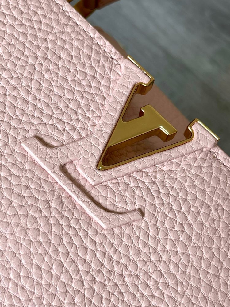 LV Capucines