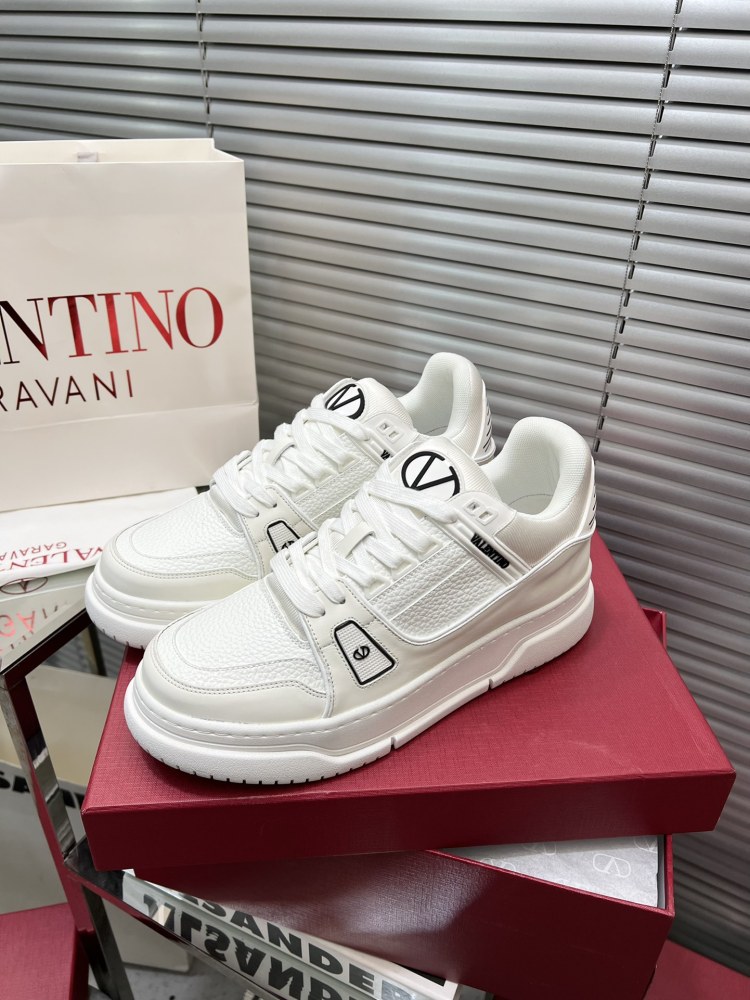 LV sneaker  华伦/lv联名运动
