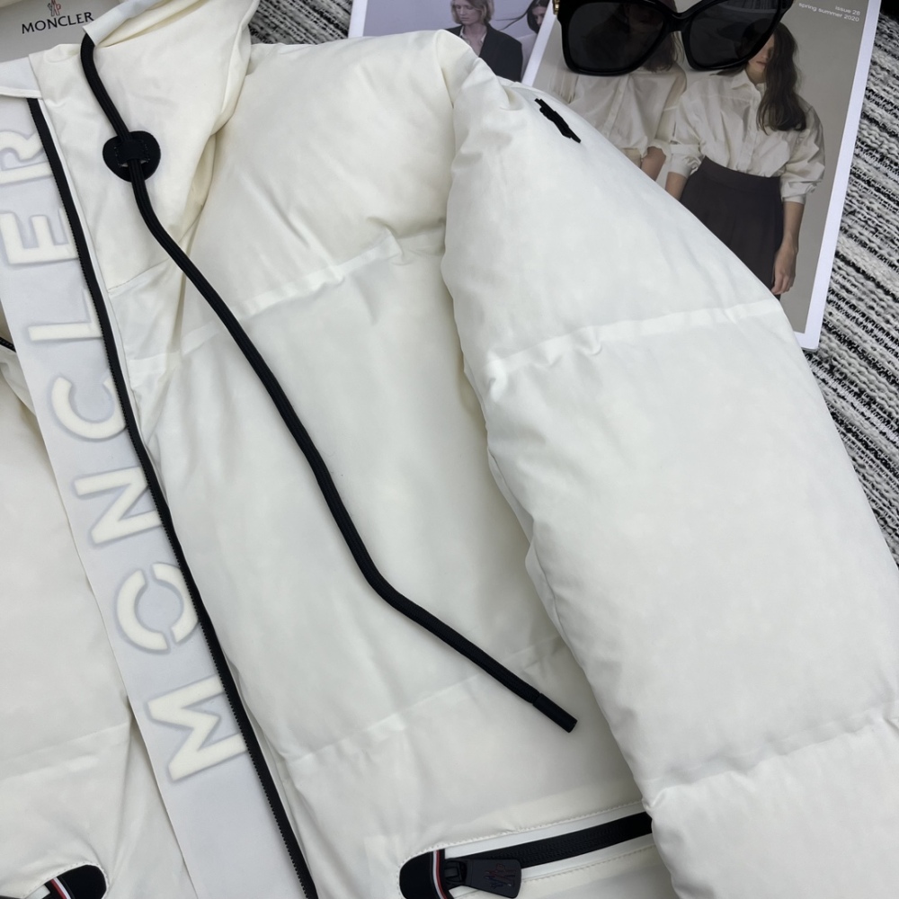 AAA top  Down jacket/cotton jacket 原单狠货 蒙口Moncler 羽绒服/棉服