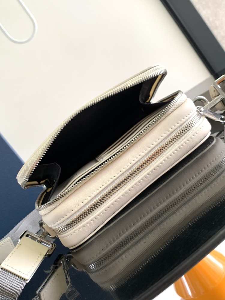 Dior manbag