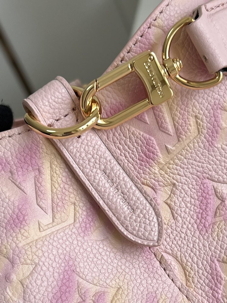 LV BB Monogram Empreinte  size 20 x 20 x 13