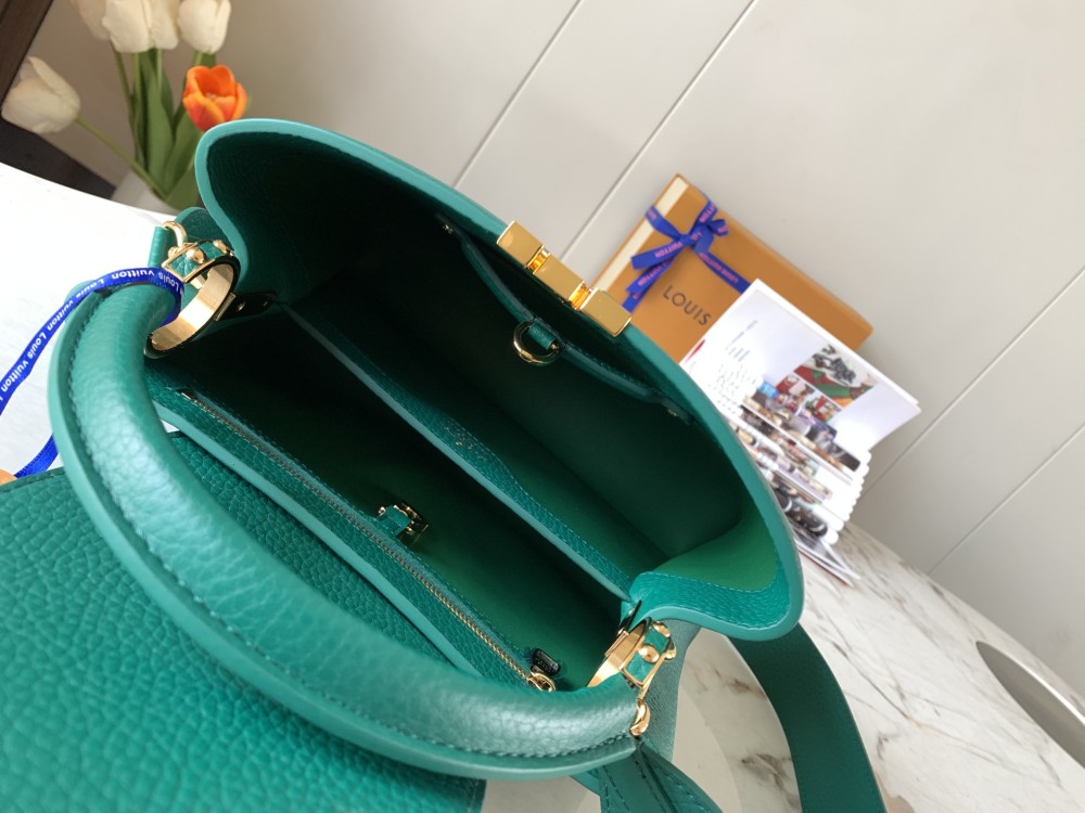 LV Capucines