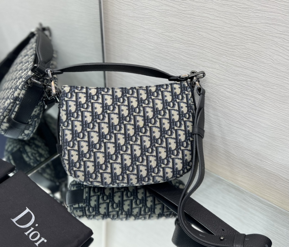 Dior manbag