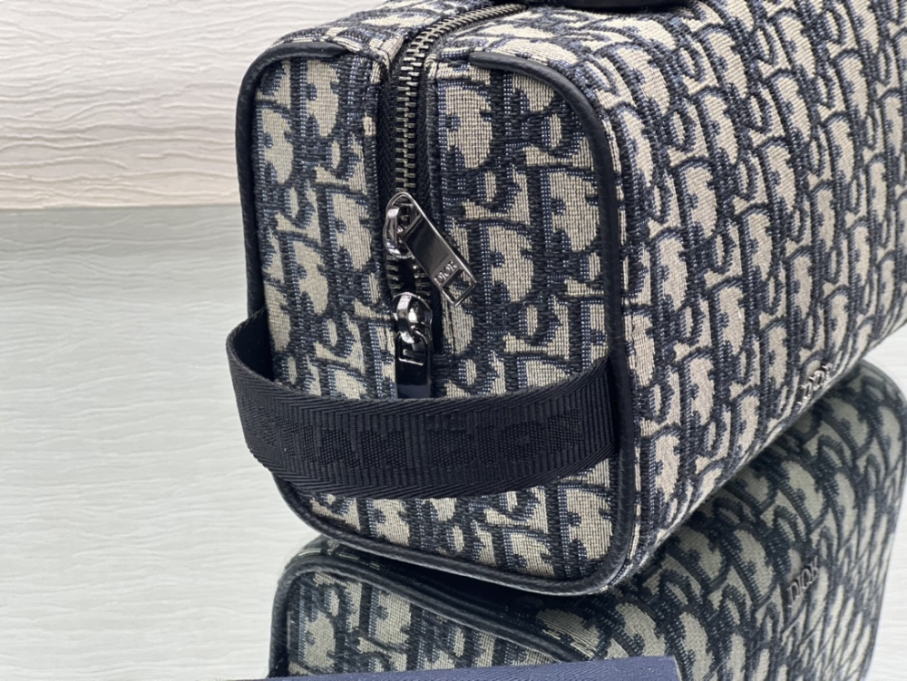 Dior manbag
