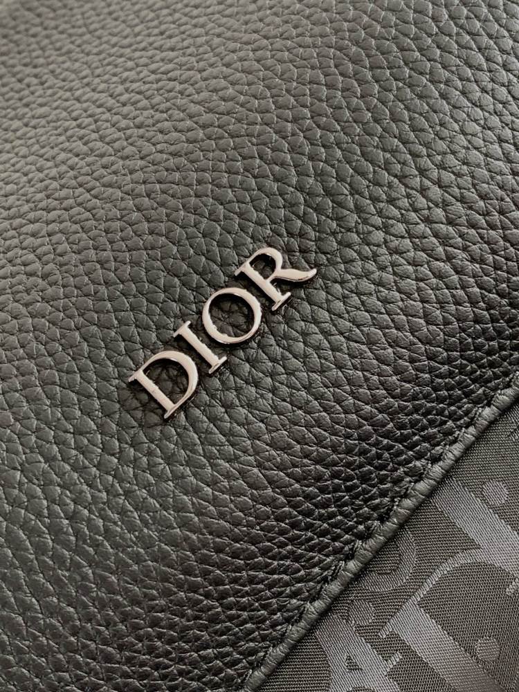 Dior manbag