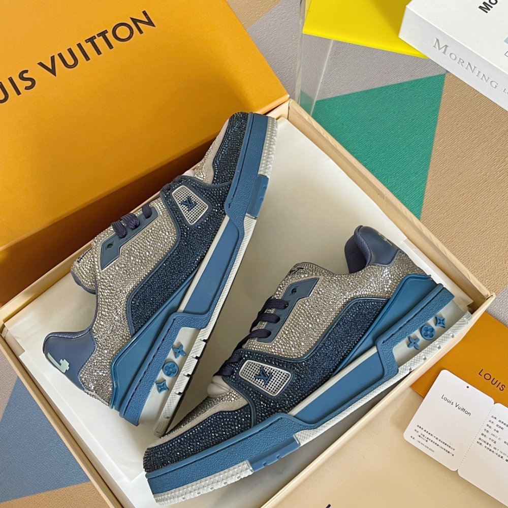 LV flats LV size  LV运动鞋