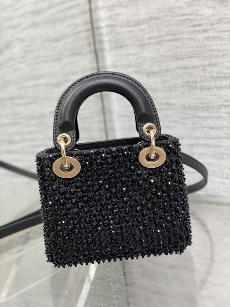 Dior Handmade bag size