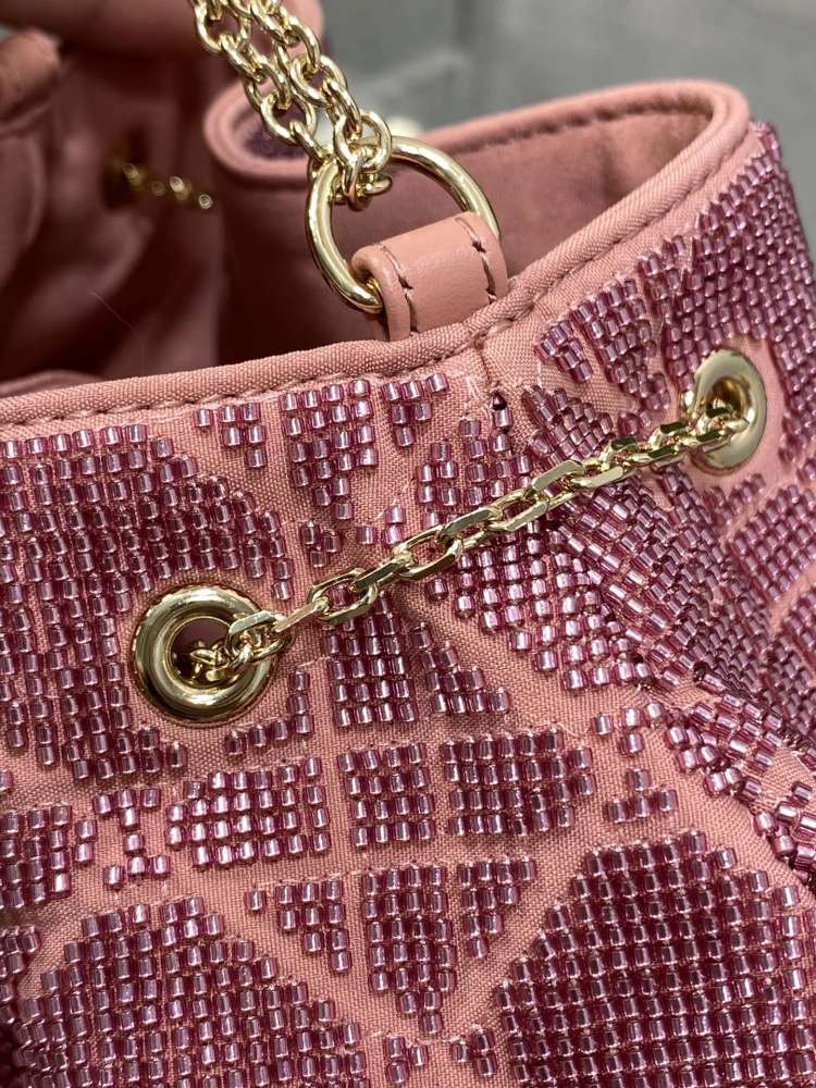 Dior Handmade bag size