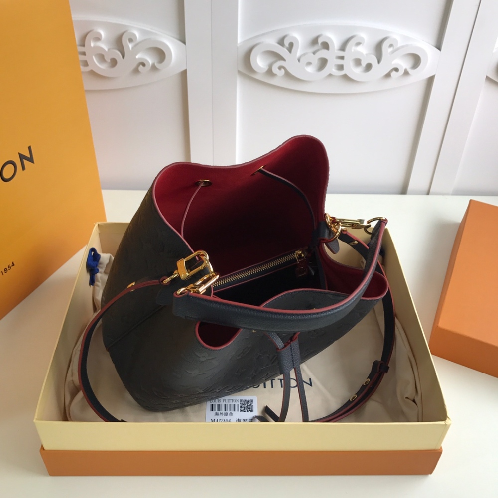 LV Monogram Empreinte size 26x26x17.5