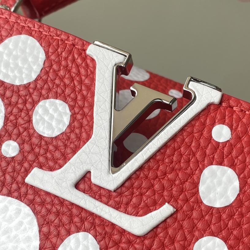LV YK Capucines Taurillon Size cm