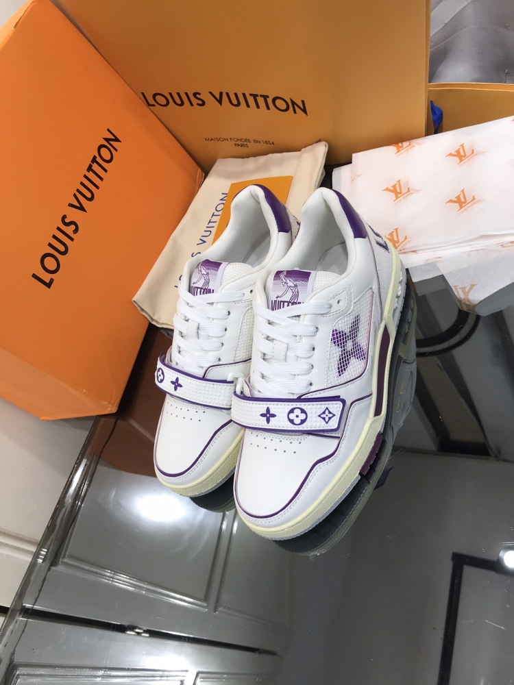 LV flats Lv Size  LV运动鞋