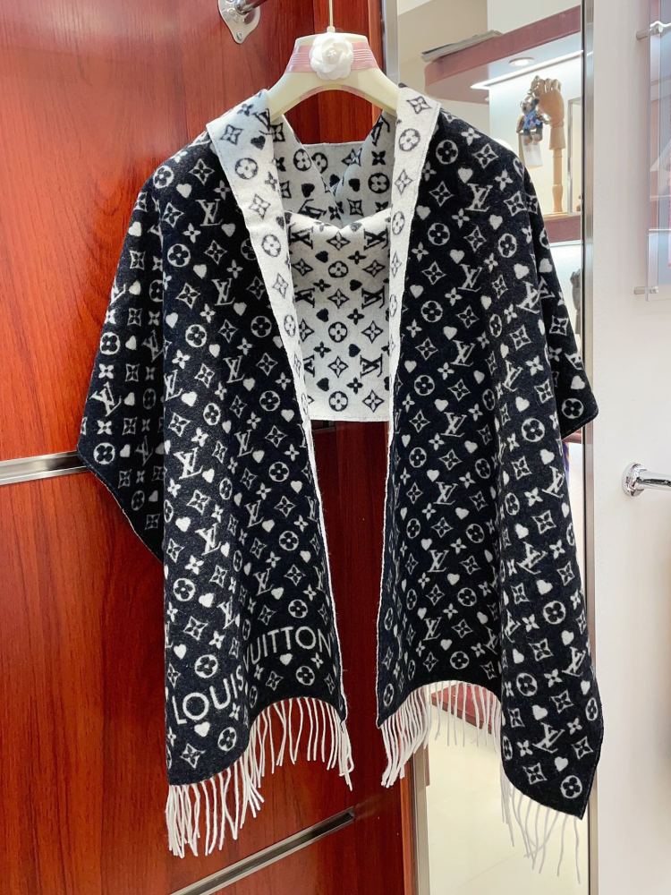 LV Scarf