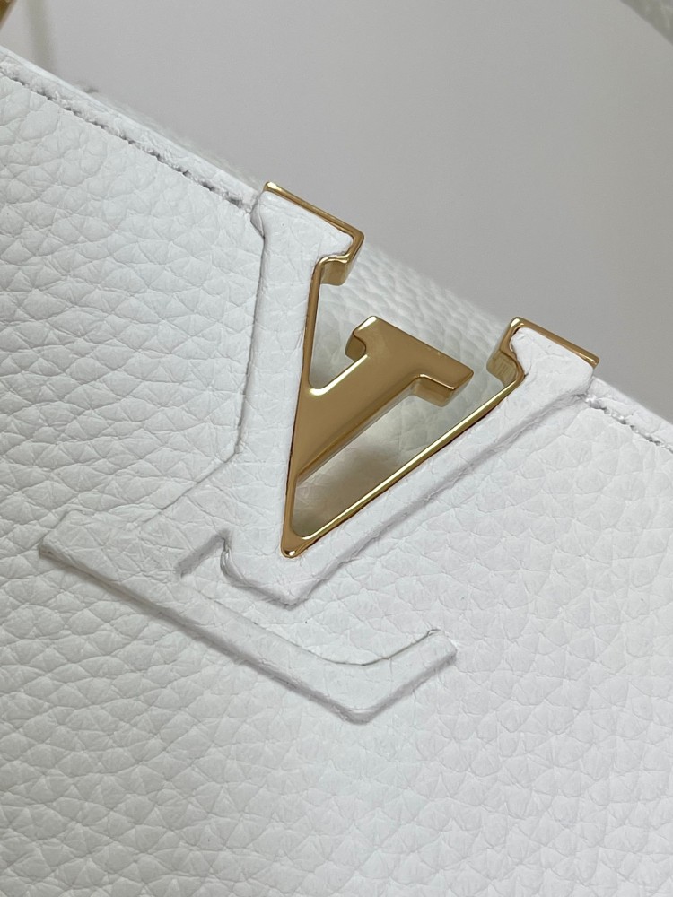 LV Capucines