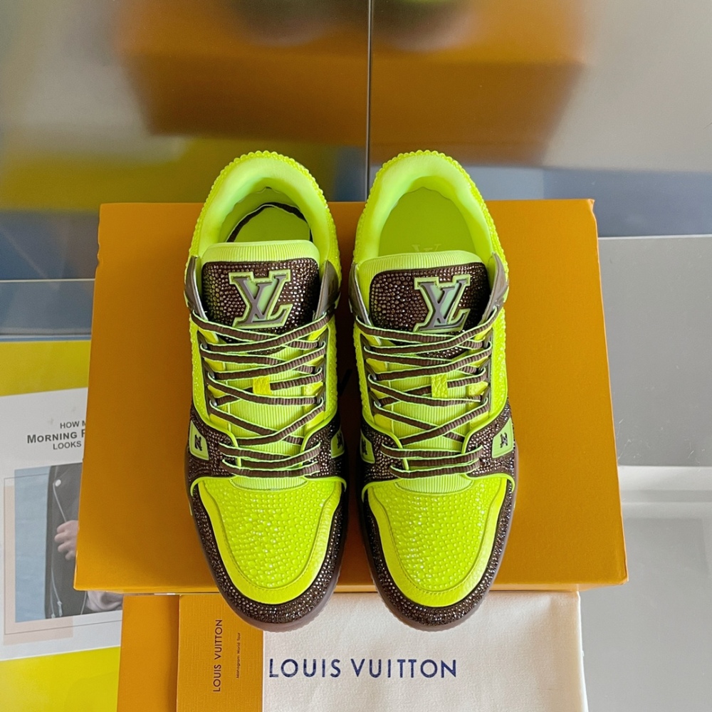 LV flats LV size  LV运动鞋