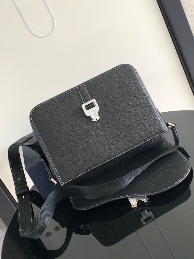 Dior manbag