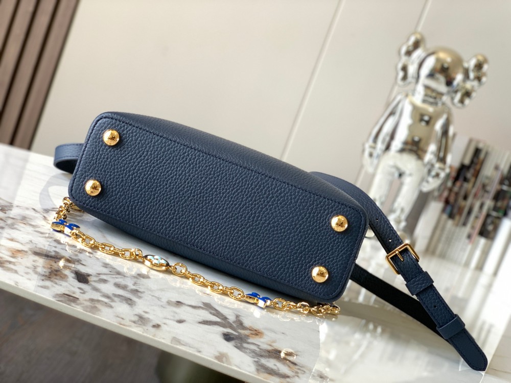 LV Capucines
