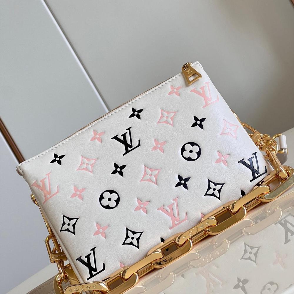 LV  Coussin M22954