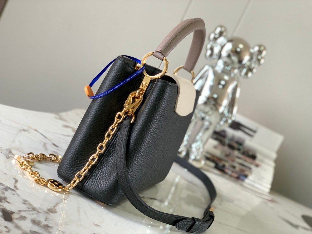 LV Capucines BB M20844 black