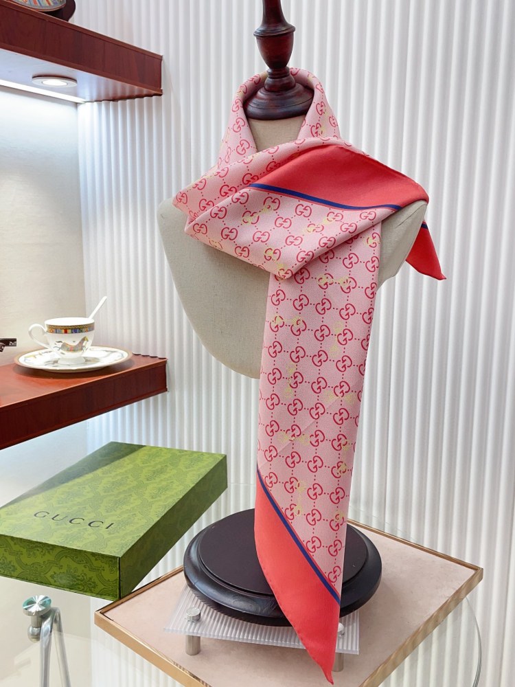 GUCCI Scarf