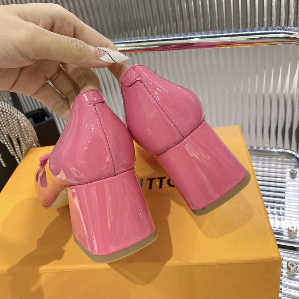 LV high heels LV  LV单鞋