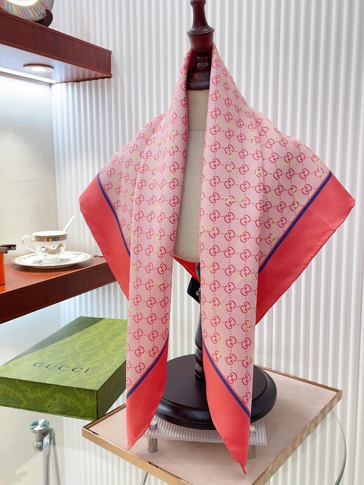 GUCCI Scarf