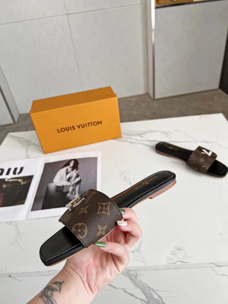 slippers Louis  LV拖鞋