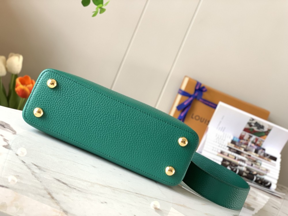 LV Capucines