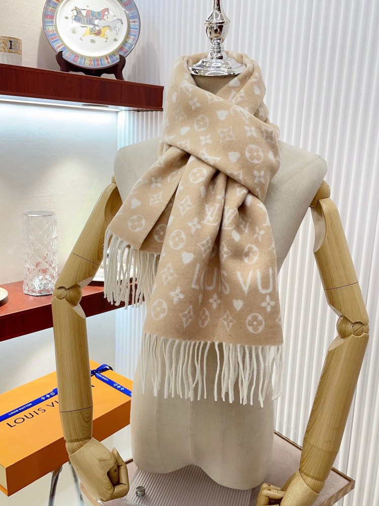 LV Scarf