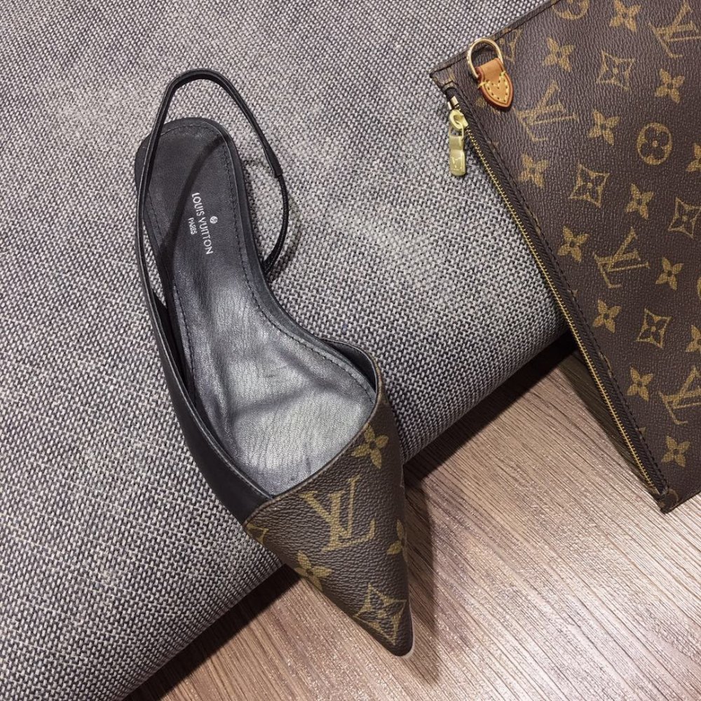 LV  leather shoes  Monogram