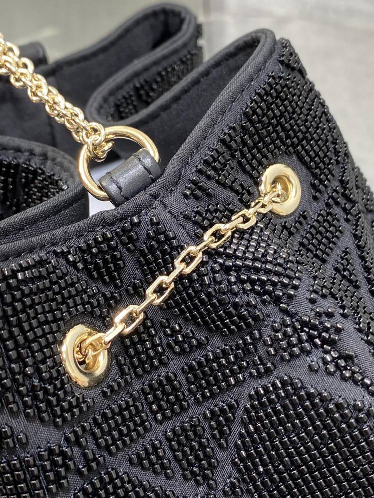 Dior Handmade bag size