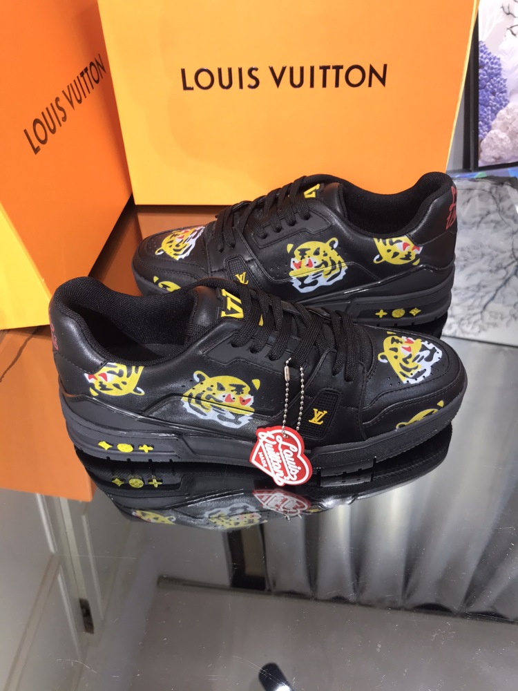 LV flats LV size  LV运动鞋