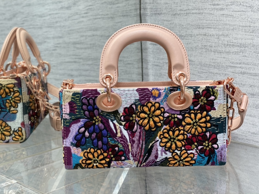 Dior Handmade bag size