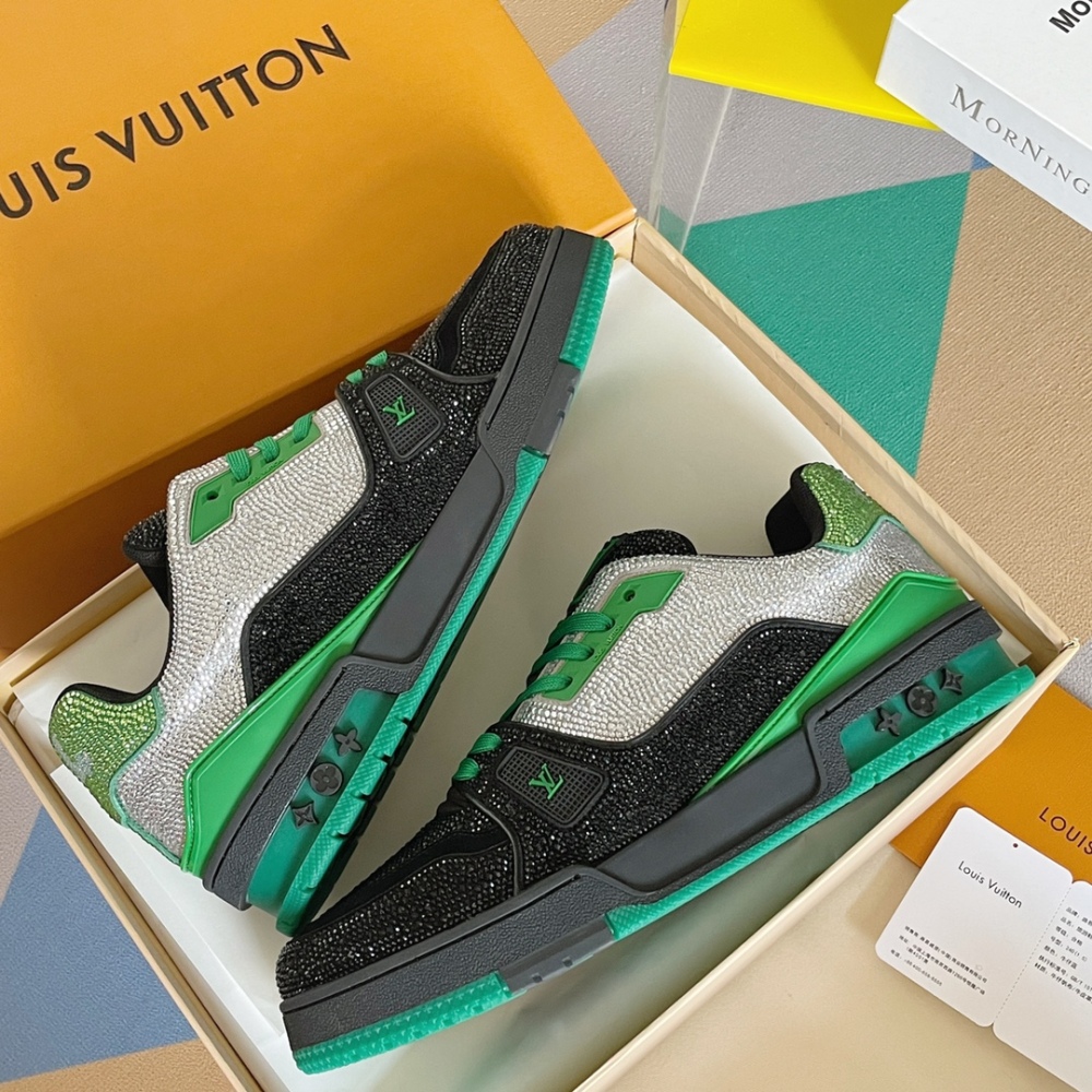 LV flats LV size  LV运动鞋