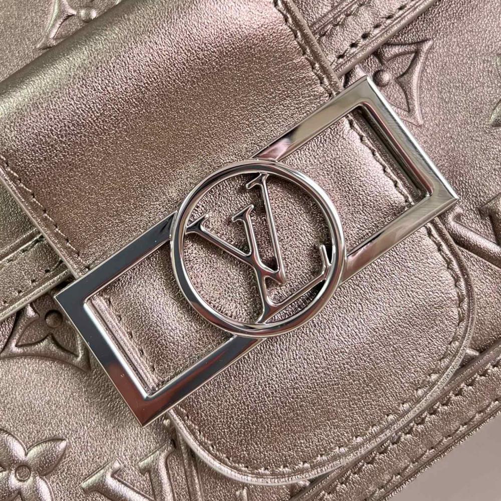 LV  Dauphine M21740