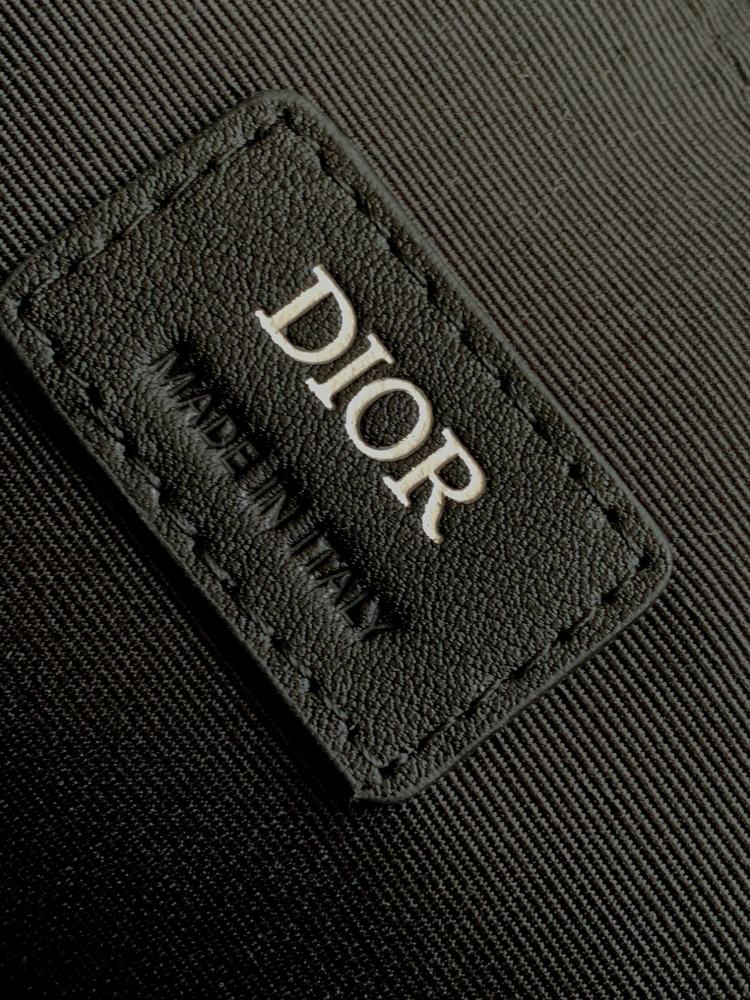 Dior manbag