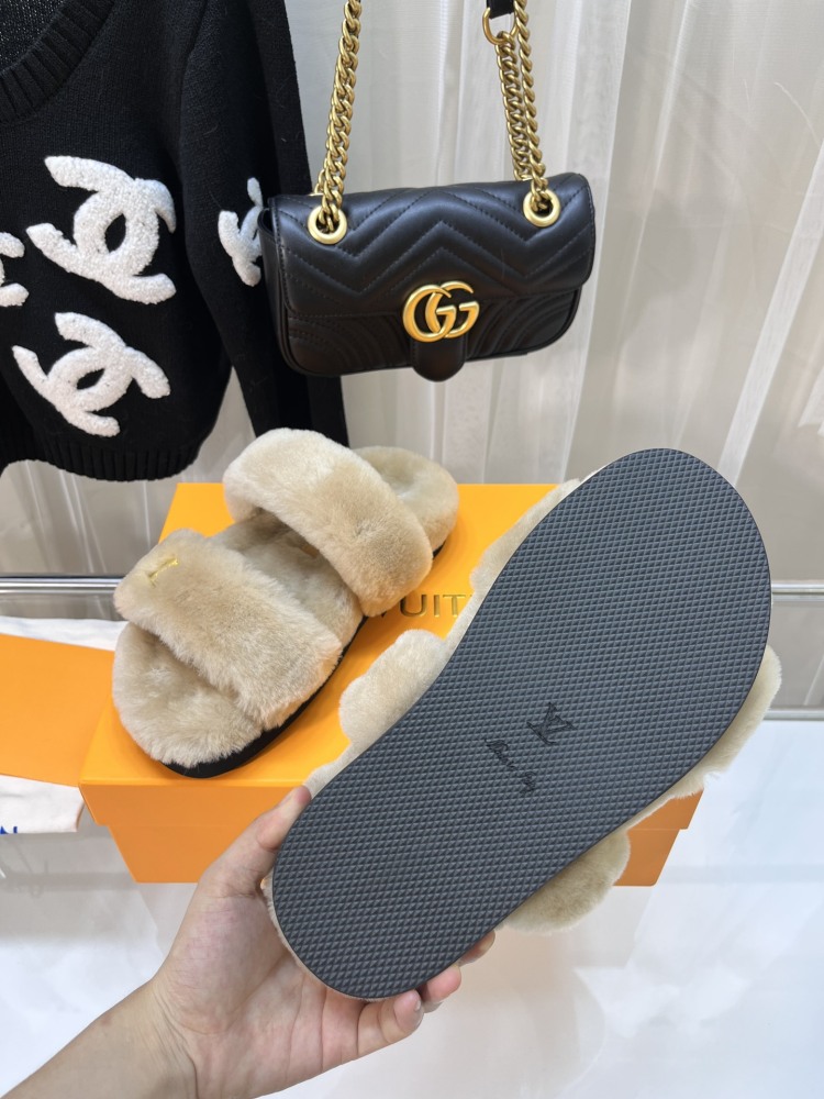 LV slippers LV  lv毛拖