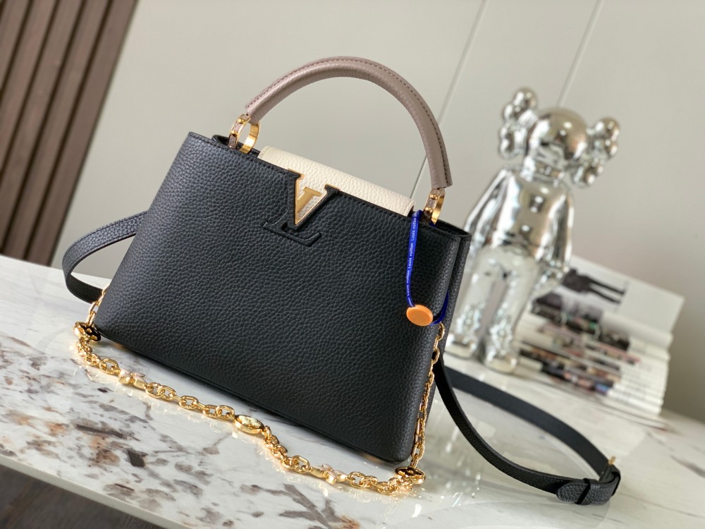 LV Capucines BB M20844 black