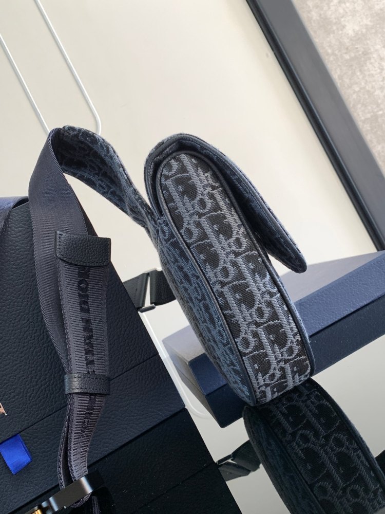 Dior man's  saddle bag