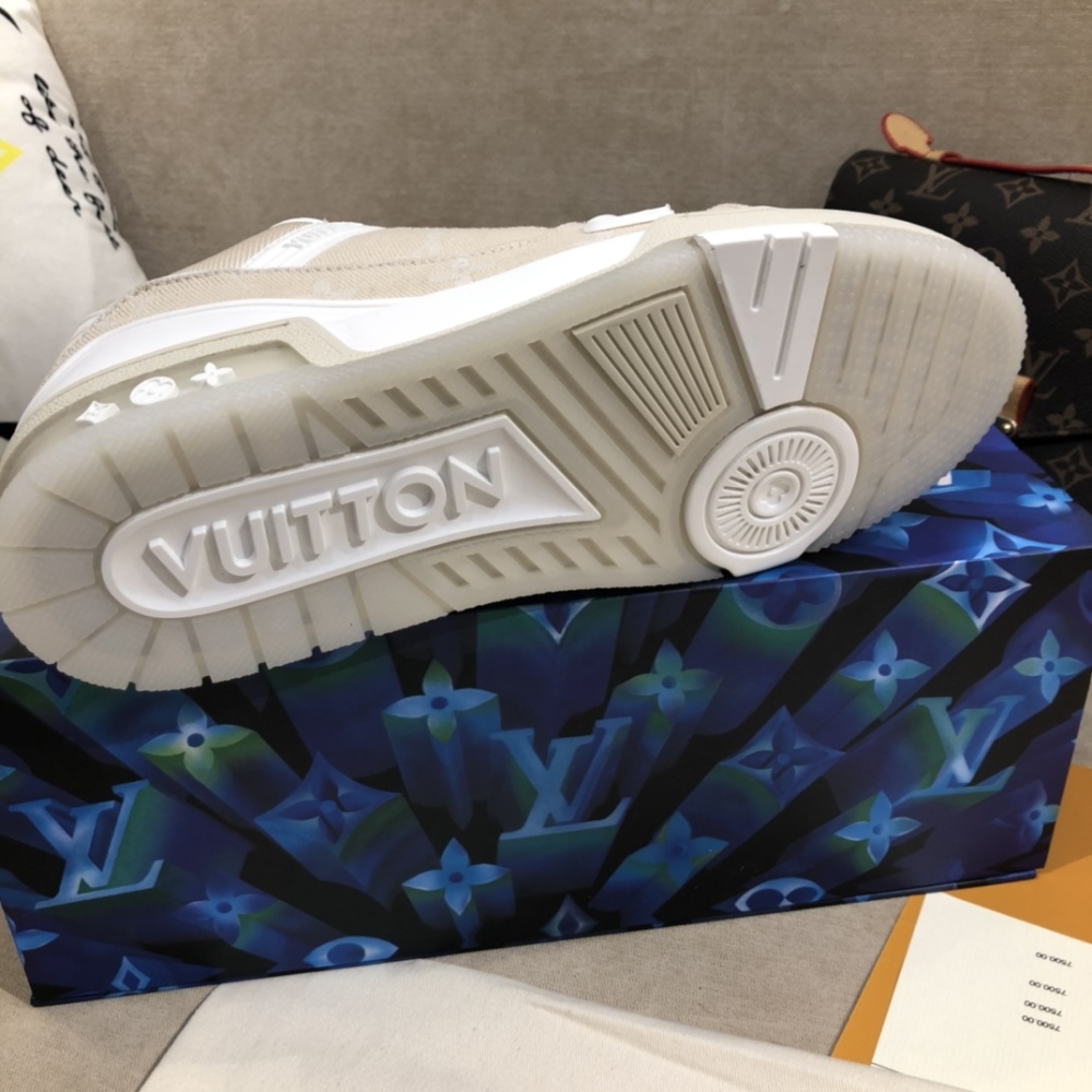 LV flats LV size  LV运动鞋