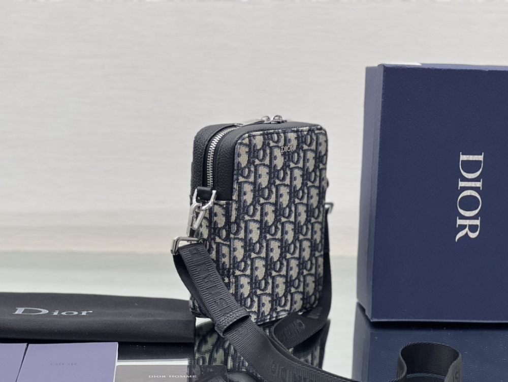 Dior man's Oblique Messenger Bags