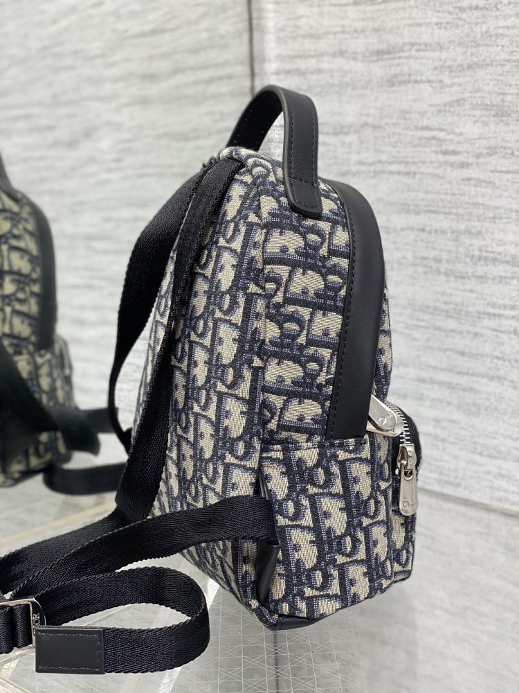 Dior man's Oblique backpacks
