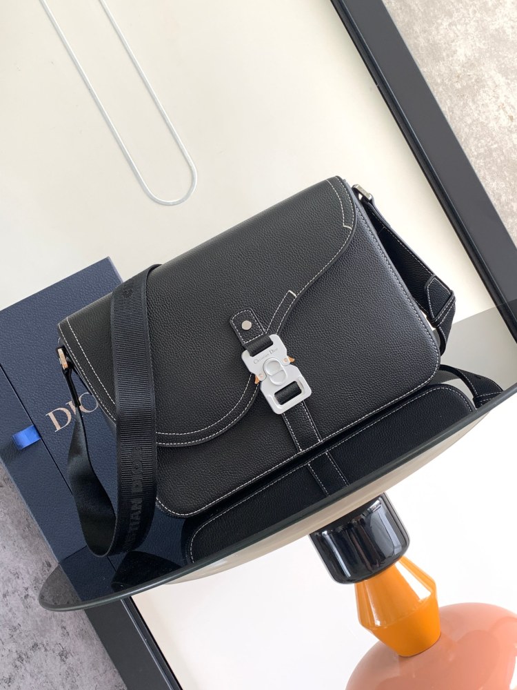 Dior man's Black Messenger Bags