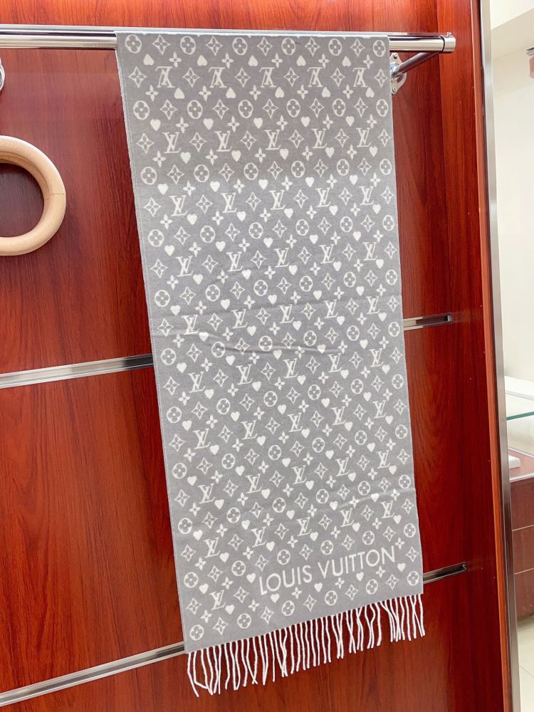 LV Scarf
