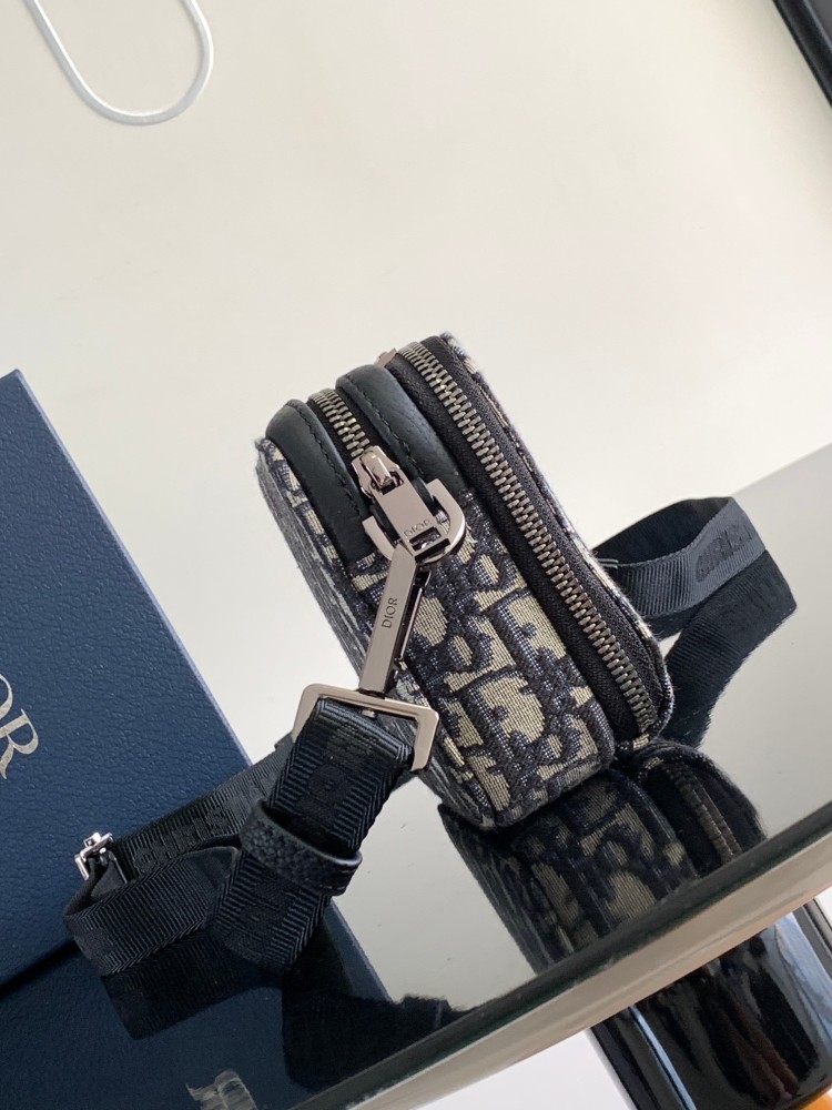 Dior man's Oblique Messenger Bags