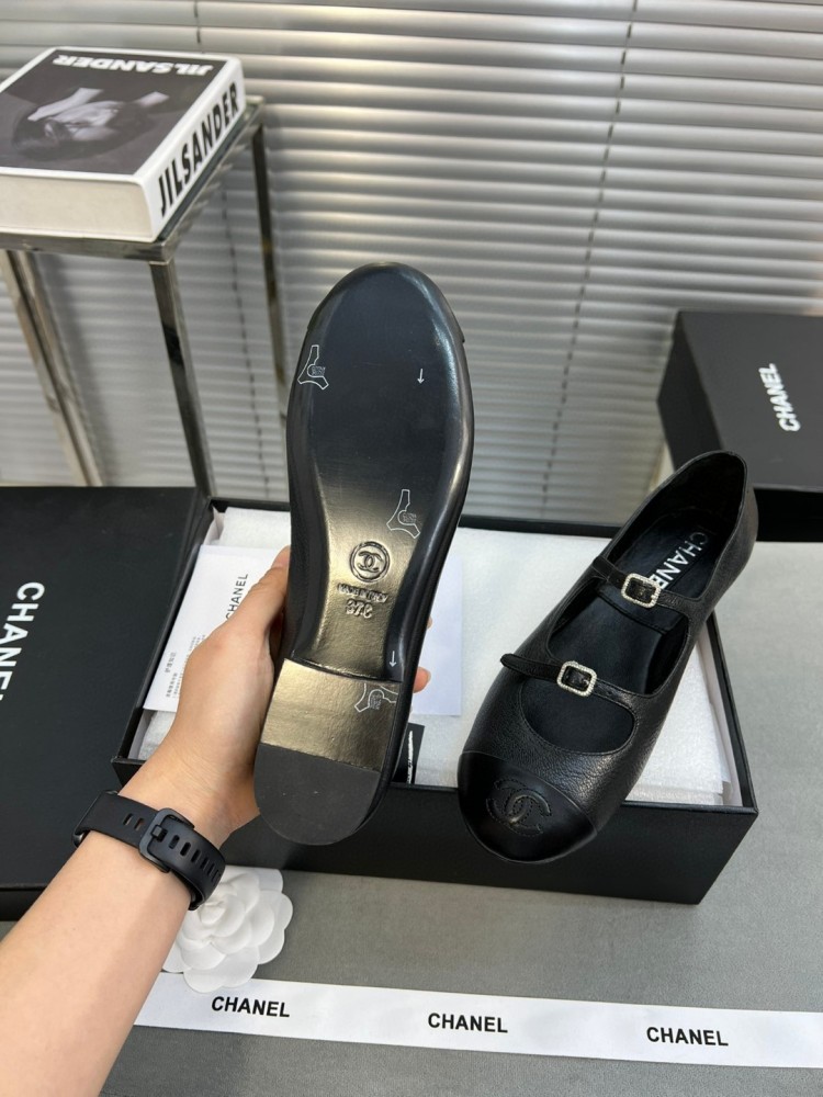 chanel  小香玛丽珍