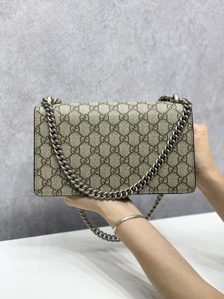 Gucci  size 25*14*8
