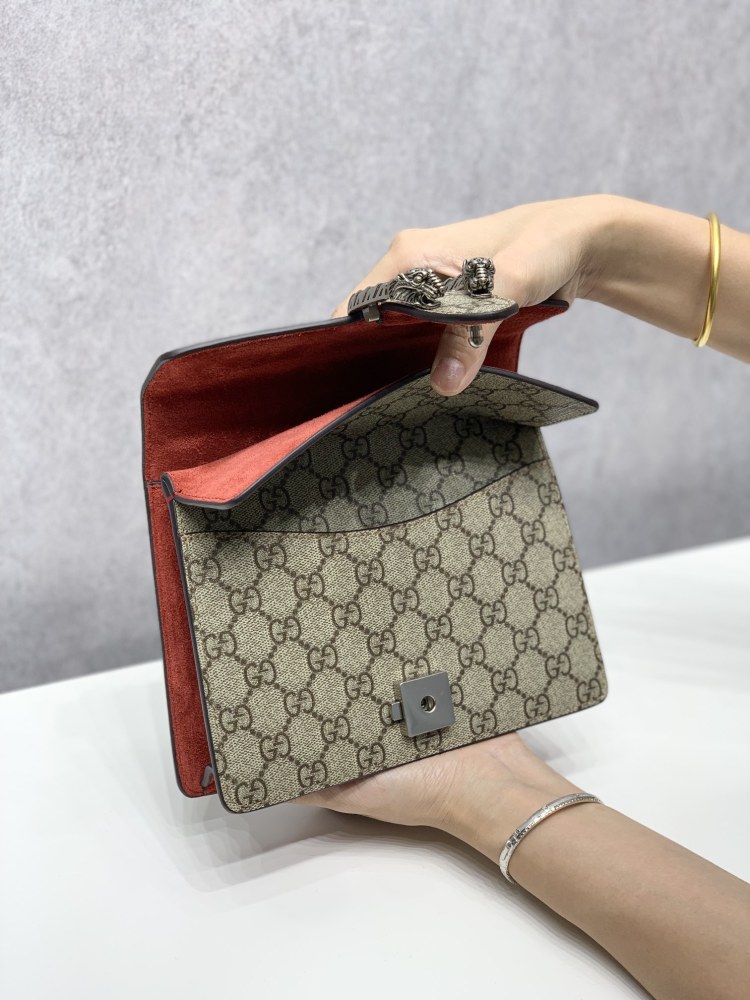 Gucci Alessandro  size 20*15.5*5