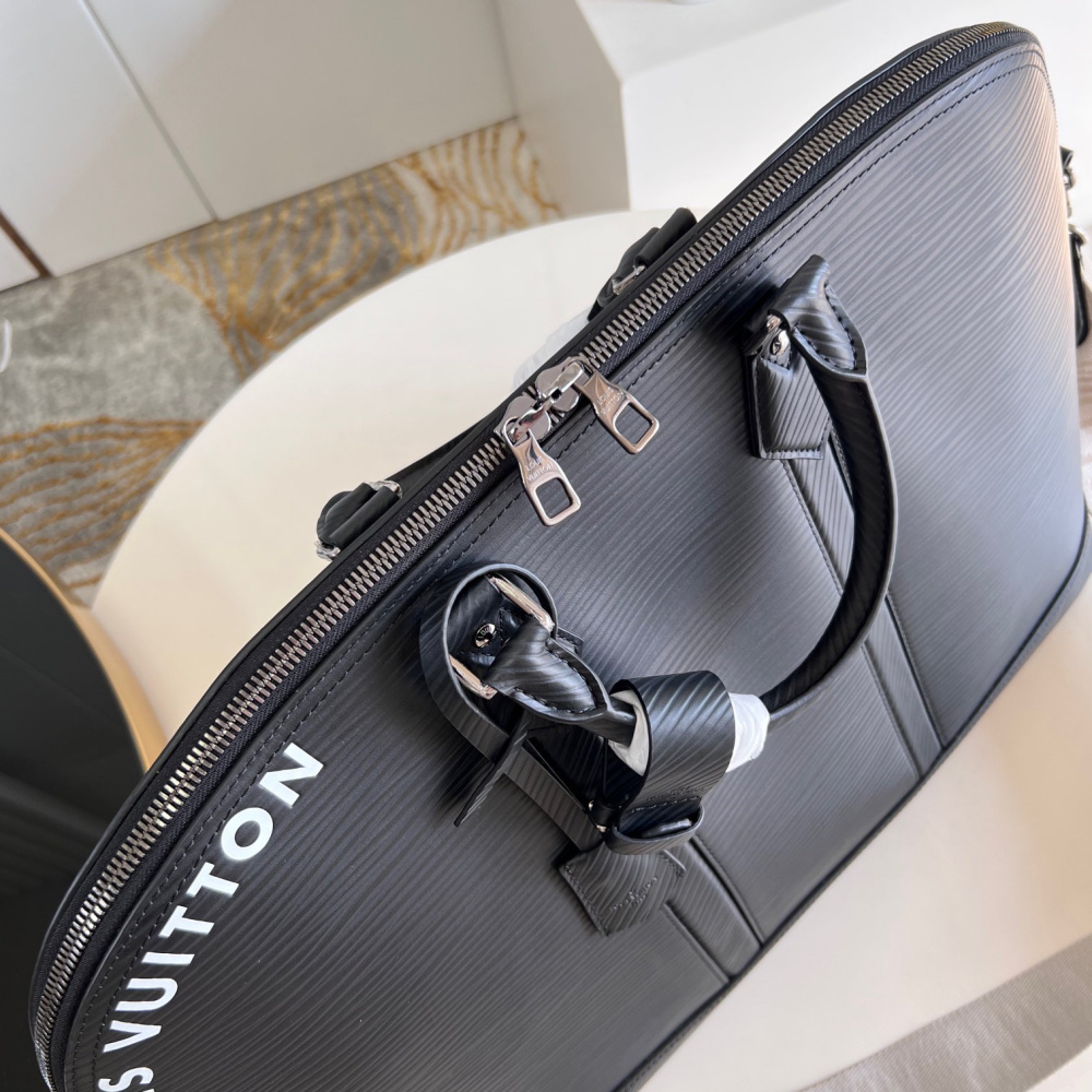 Louis Vuitton  Alma GM Travel red M23102